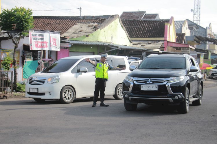 Sukseskan WWF di Bali Polres Jember Tingkatkan Pengawasan Perbatasan Jalur Darat